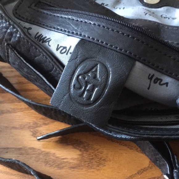 ASH Small Crossbody Purse - Picture 4 of 6